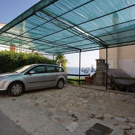Apartment Lelas Omiš Buitenkant foto