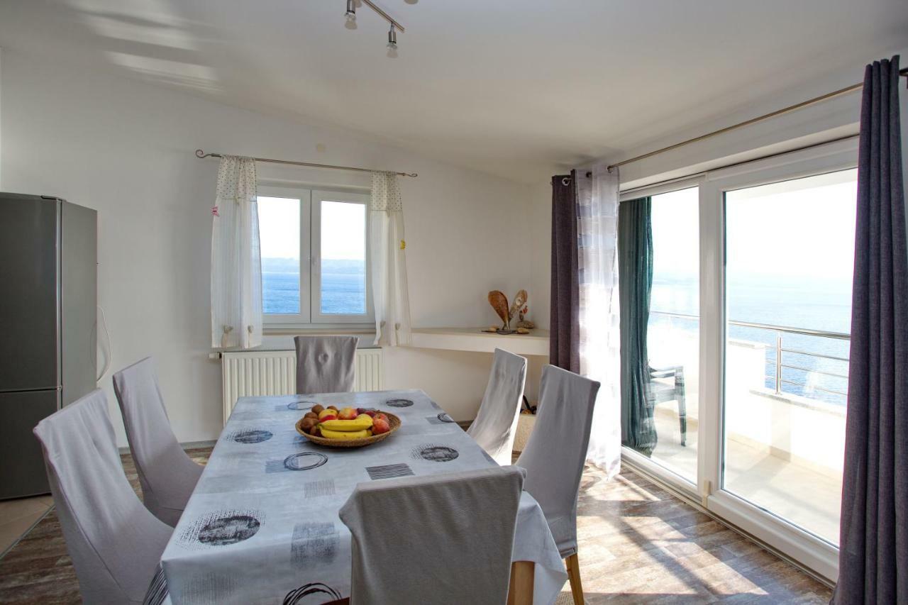 Apartment Lelas Omiš Buitenkant foto
